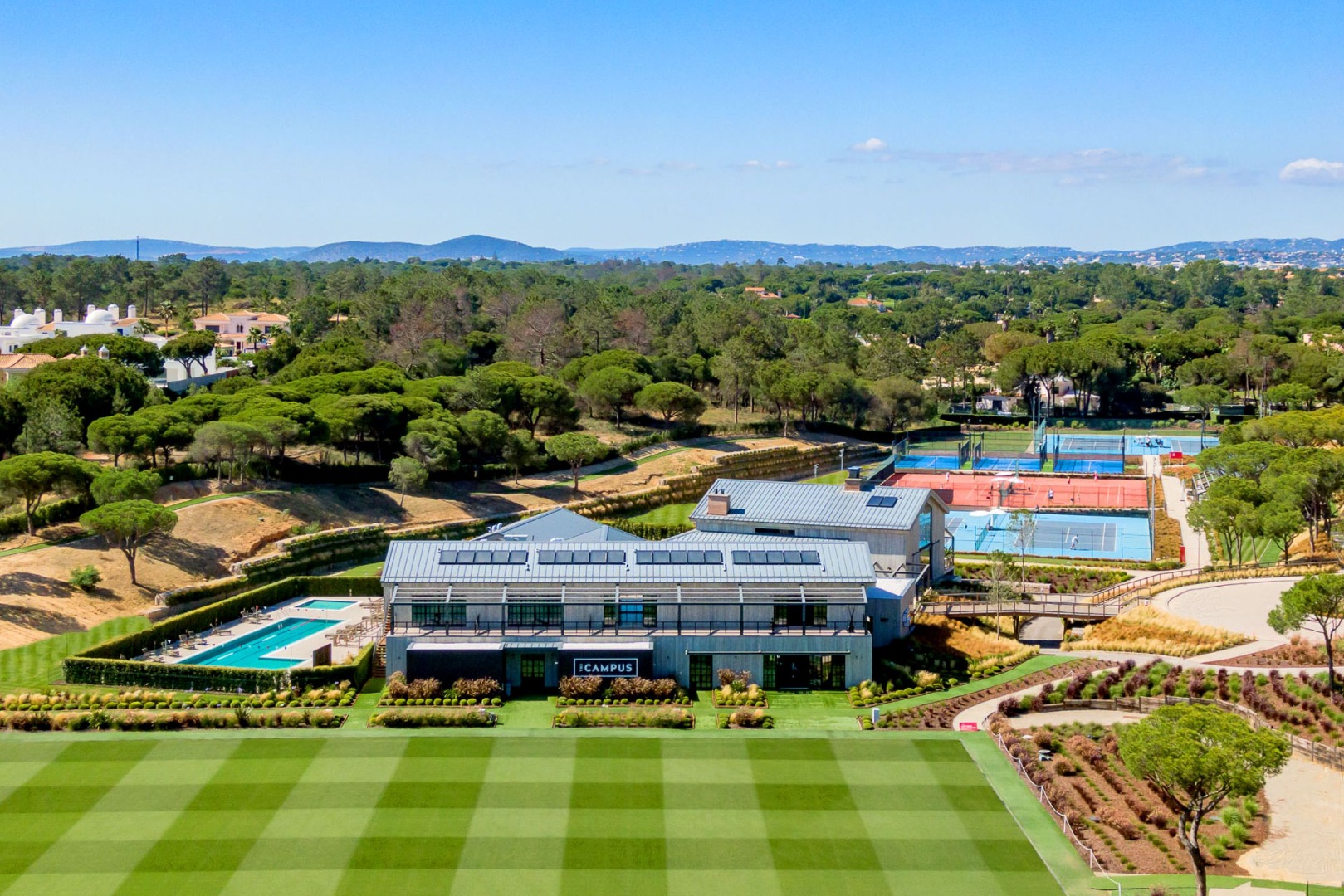 Quinta do Lago golf courses and natural surroundings