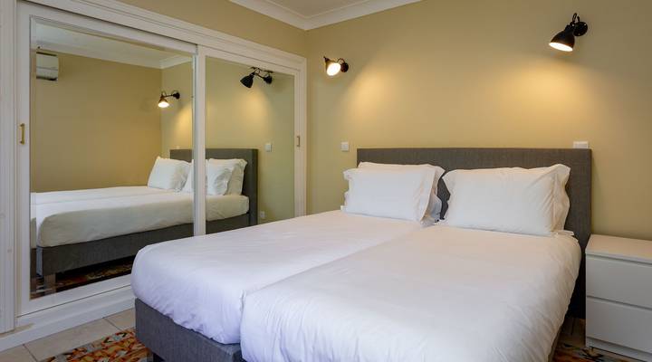 Villa Lakeside Village Thumbnail