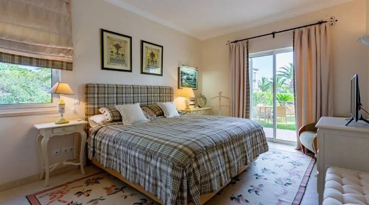 Encosta do Lago III Thumbnail