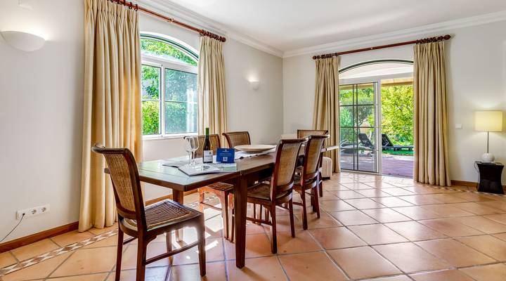 Vale dos Pinheiros IV Thumbnail