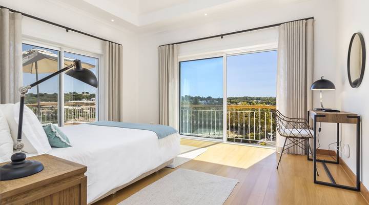 Villa Encosta do Lago IV Thumbnail