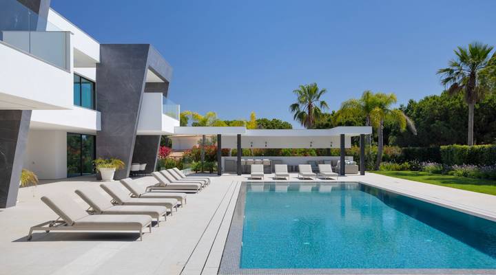 Villa Botanica Thumbnail