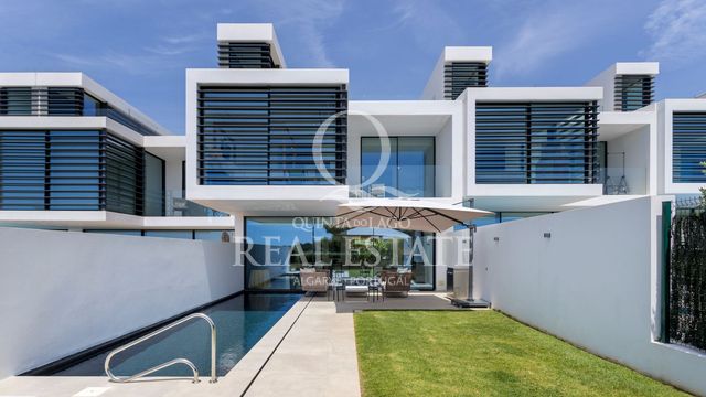 Villa Chic