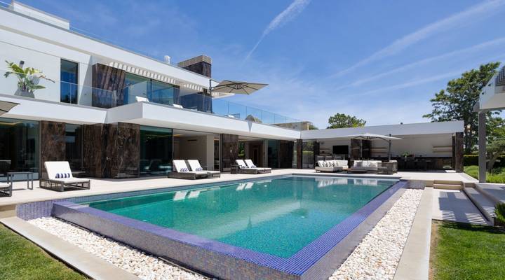 Villa Secreto Thumbnail