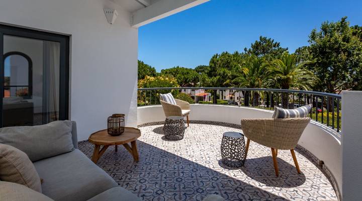 Villa Lakeside Village Thumbnail