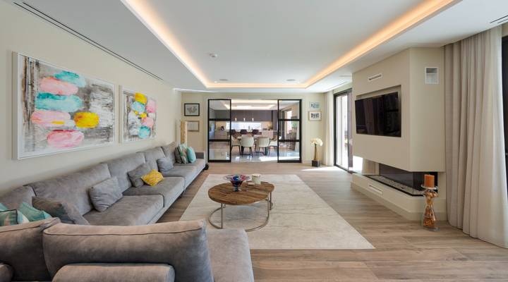 Villa Sunset Thumbnail