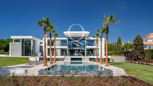 Villa Atlantis
