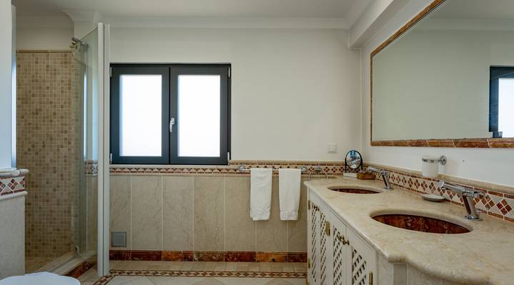 Villa Lakeside Village Thumbnail