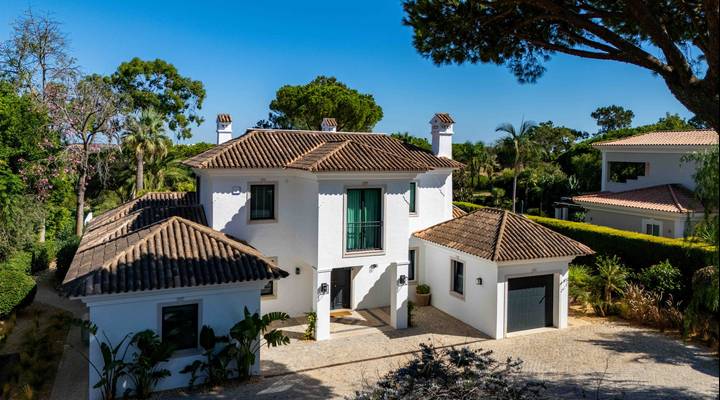 Pinheiros Altos V Thumbnail