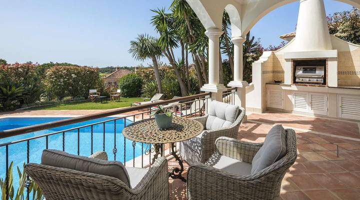 Villa Pinheiros Altos II Thumbnail
