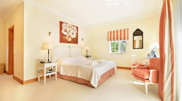 VILLA LIRA Thumbnail