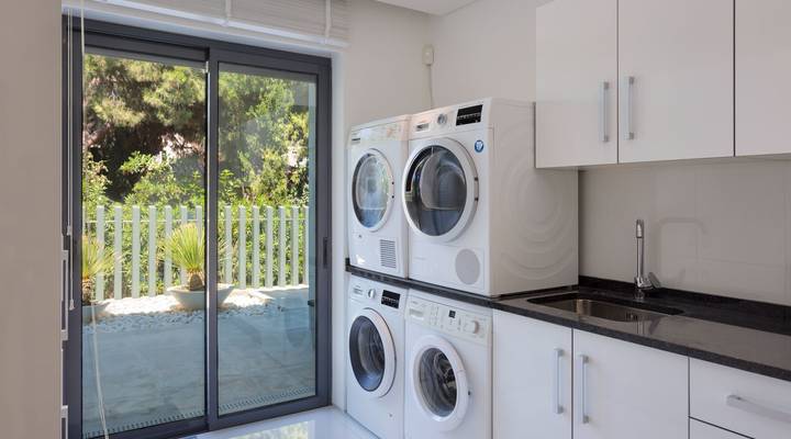 Step Into Paradise Thumbnail