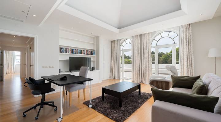 Grandiosa Mansão no Atlântico Thumbnail