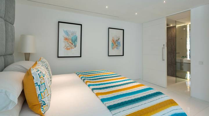 Step Into Paradise Thumbnail