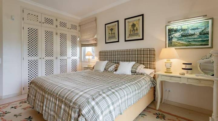 Encosta do Lago III Thumbnail