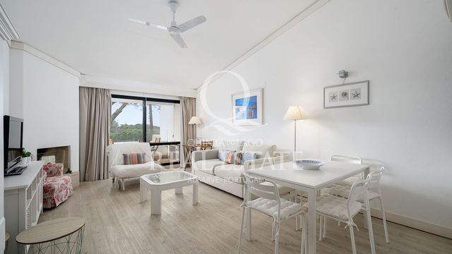 Spacious South-Facing 1 Bedroom Beach Apartment