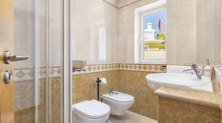 Villa Encosta do Lago IV Thumbnail