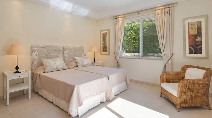 Villa Lotus Thumbnail