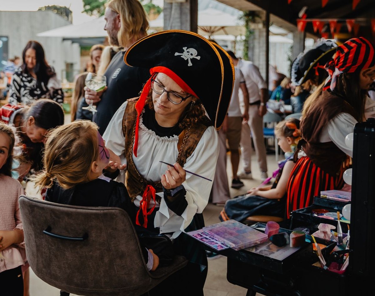 Pirate Scary Party