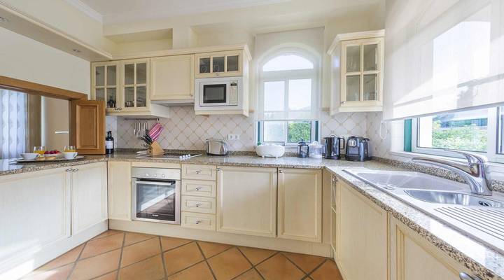 Vale dos Pinheiros I Thumbnail