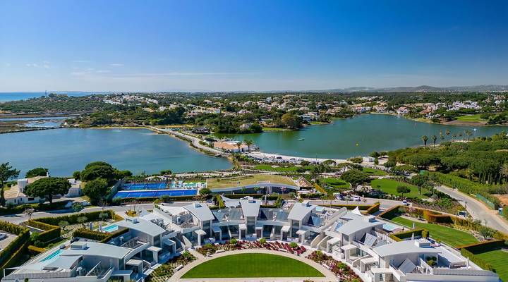 Reserva - Penthouse Vista Lago Thumbnail