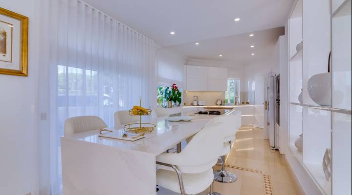 Stunning and Peaceful Villa Thumbnail