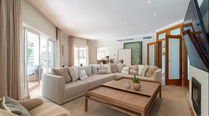 Villa Mayfair Thumbnail