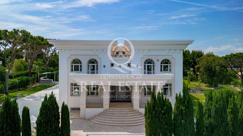 Grandiosa Mansão no Atlântico