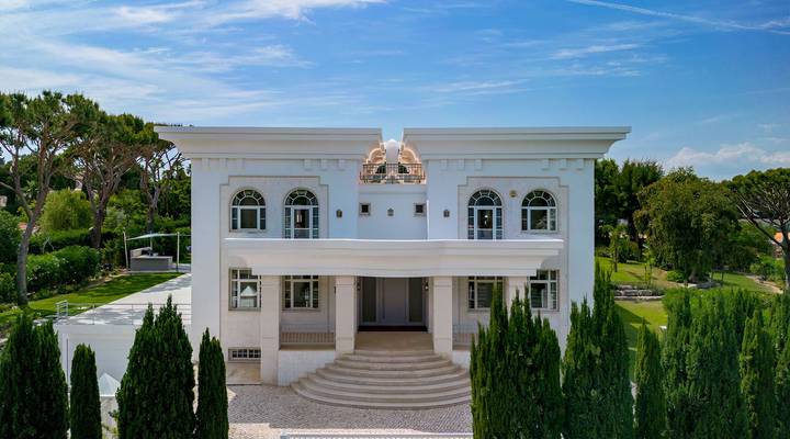 Grandiosa Mansão no Atlântico Thumbnail