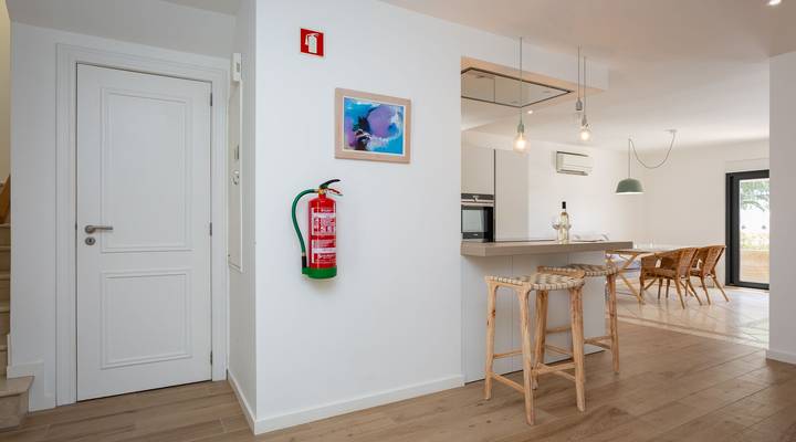 Villa Lakeside Village Thumbnail