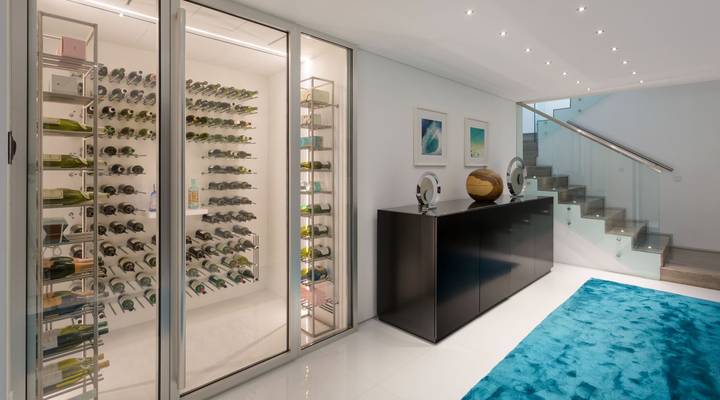 Step Into Paradise Thumbnail