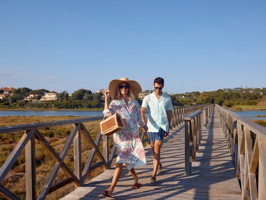 Melhor Dia de Praia no Algarve, Quinta do Lago: Onde Comer, Relaxar e Ver o Pôr do Sol