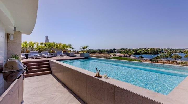 Reserva Lake Penthouse Thumbnail