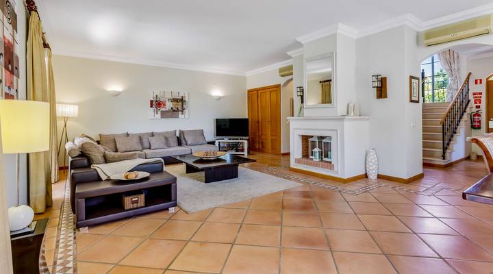 Vale dos Pinheiros IV Thumbnail