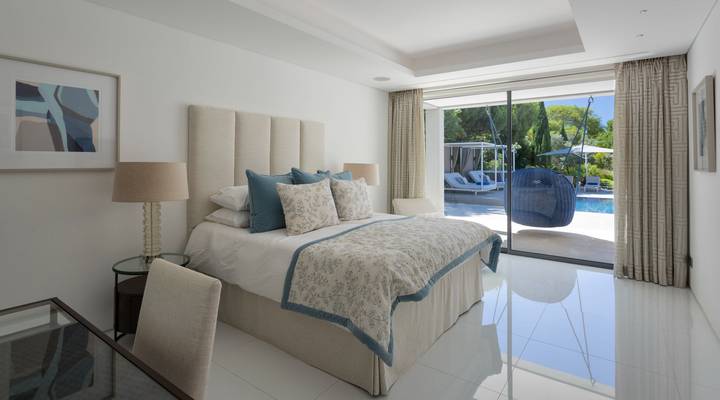 Step Into Paradise Thumbnail