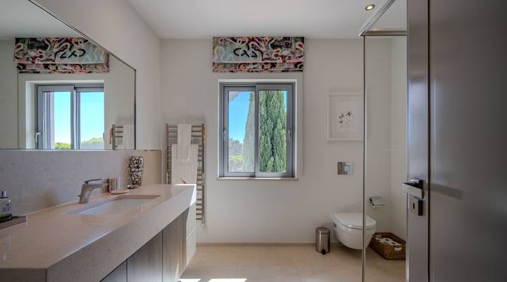 Villa Vista Thumbnail