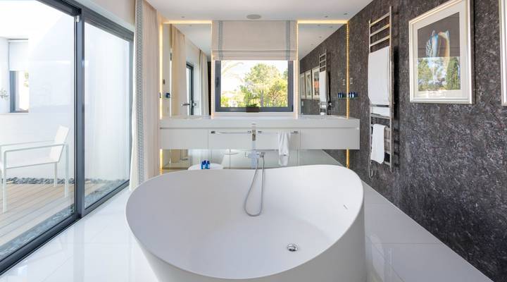 Step Into Paradise Thumbnail