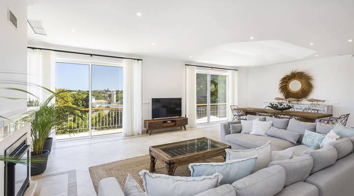 Villa Encosta do Lago IV Thumbnail