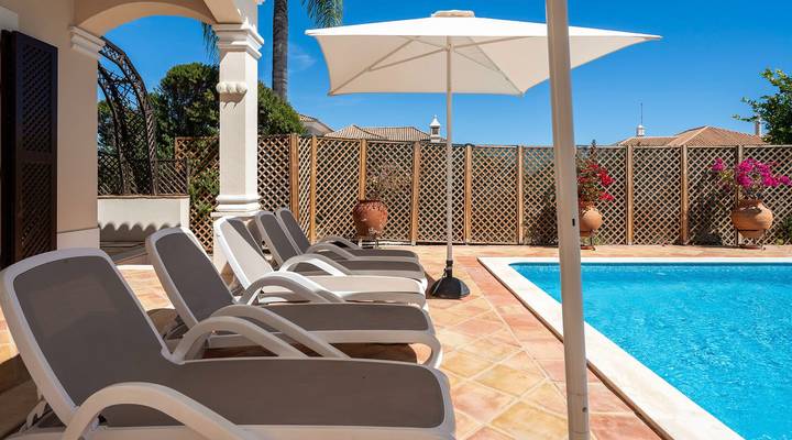 Villa Pinheiros Altos I Thumbnail