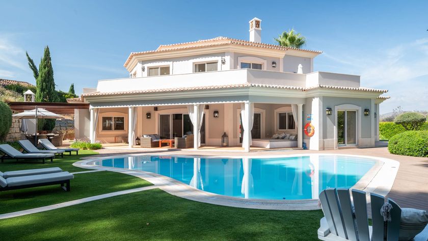 Villa Mayfair