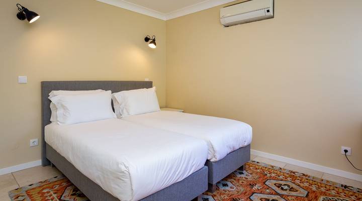 Villa Lakeside Village Thumbnail