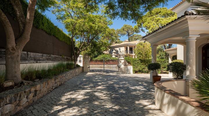 Villa Pinheiros Altos I Thumbnail