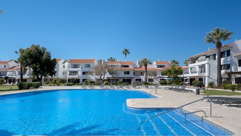 Lakeside Village 121